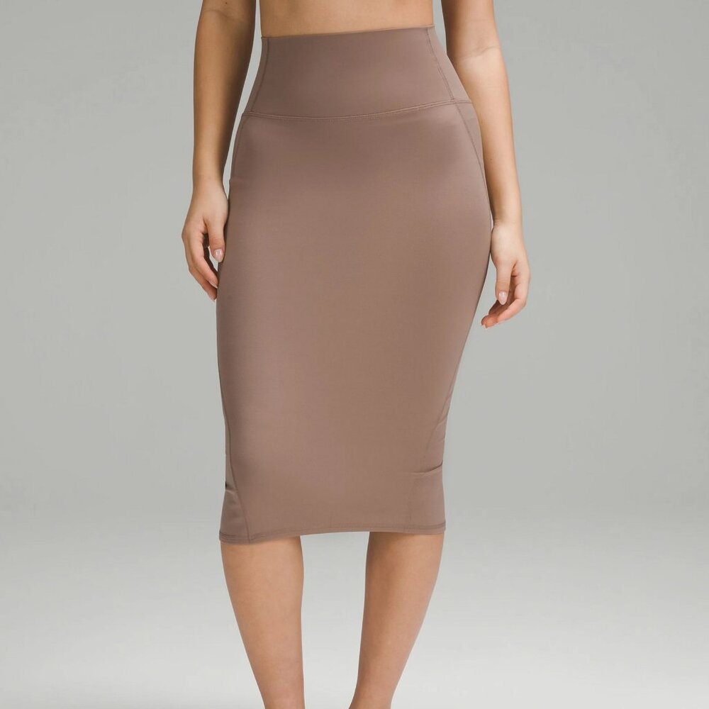 NWT $88 LULULEMON Nulu slim high-rise midi tight stretch pencil skirt taupe 4 6